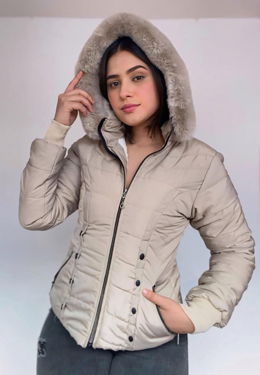 Chaqueta capota peluche